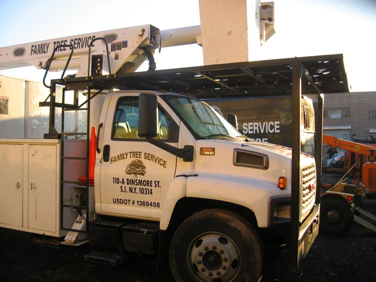 Family Tree Service inc. gallery 2