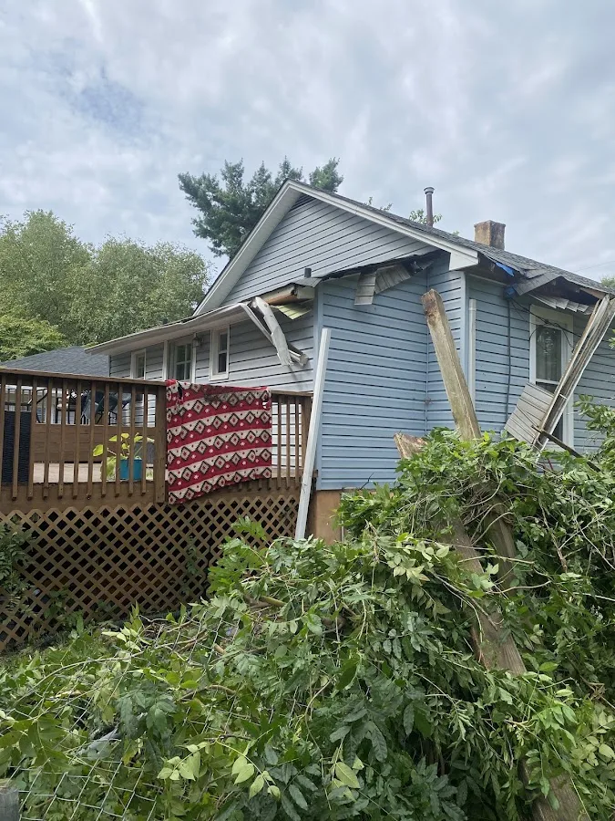 Mel’s Tree Service gallery 2