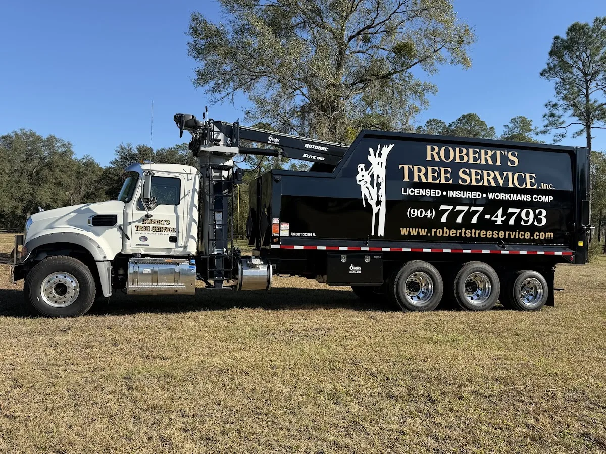 Robert's Tree Service work site